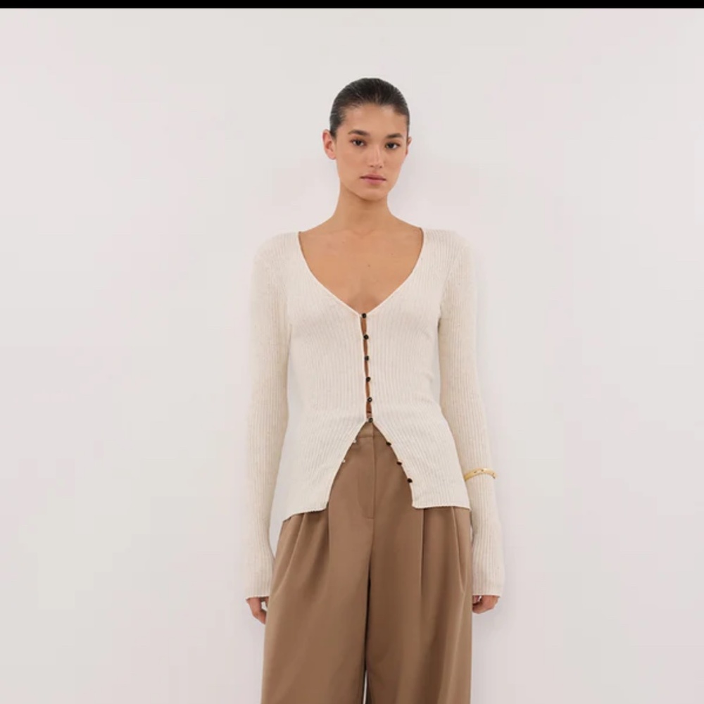 DISSH - BLAIR NATURAL LONG SLEEVE KNIT TOP - S